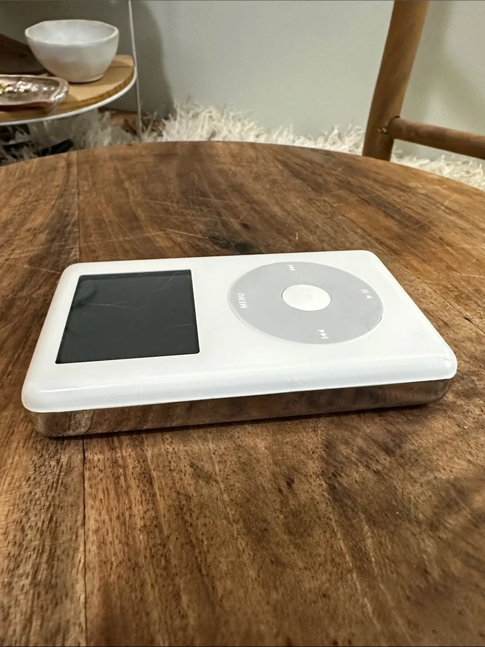 Apple iPod Classic 4th Generation White HP Logo Model MP7001 As Is Parts Only